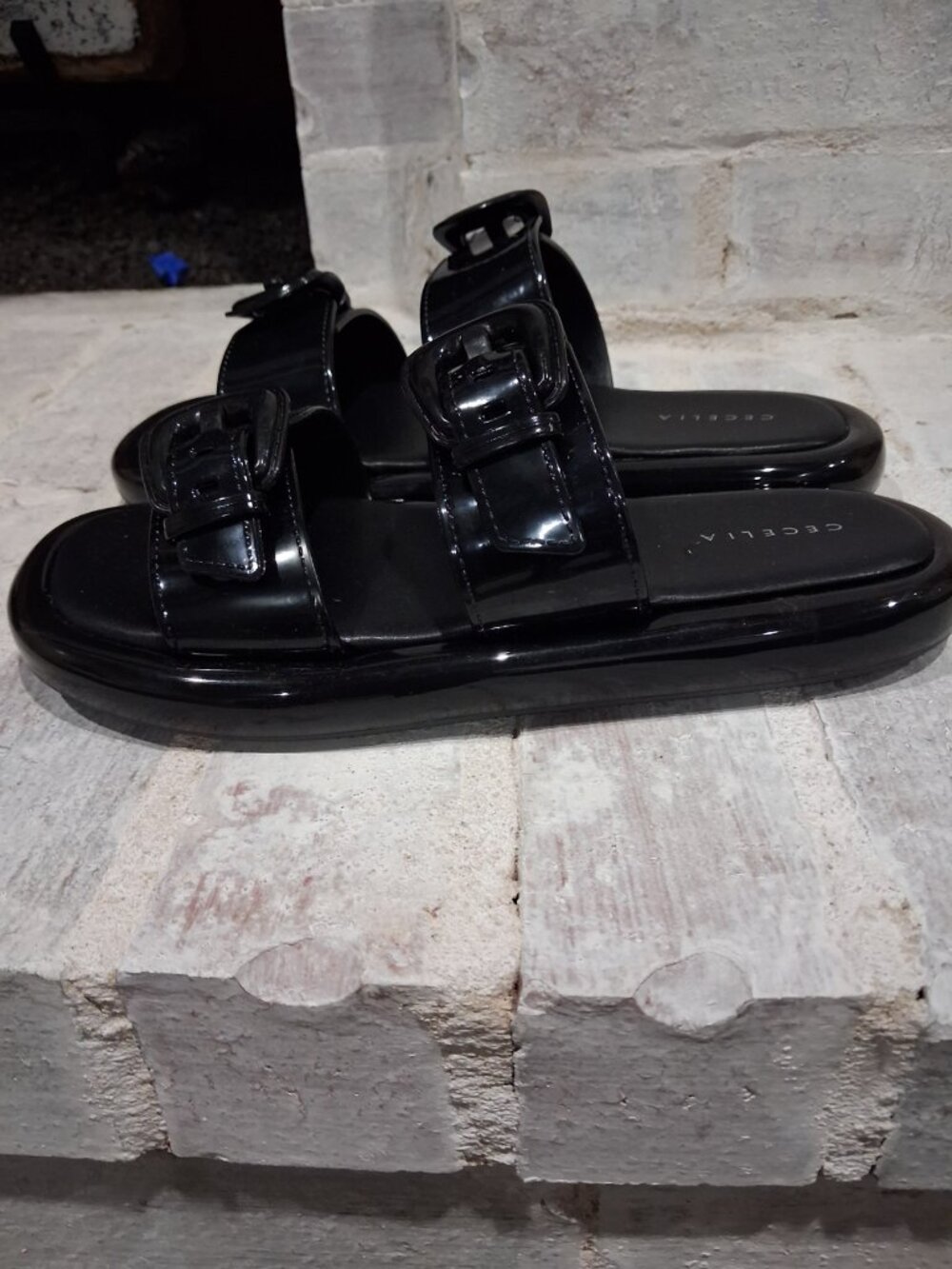Black Patent Leather size 9M slides - Picture 2 of 3